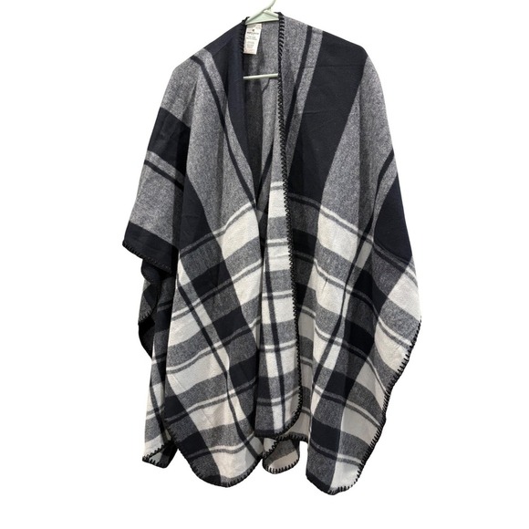 Woolrich Plaid Poncho Cape Shawl Blanket One Size - Picture 2 of 5
